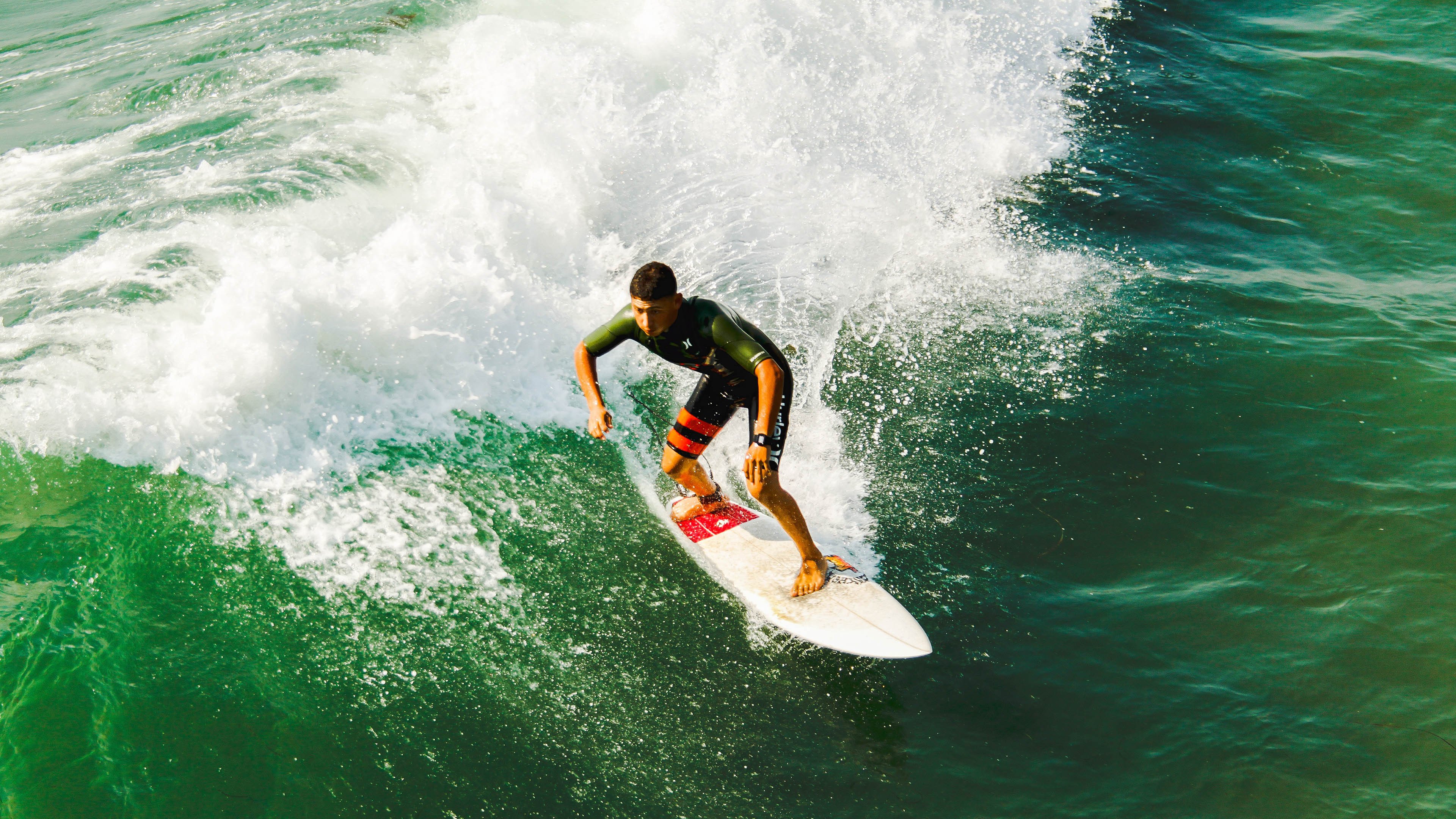 澳大利亚橄榄球的青训体系注重多元化发展,培养全能型球员,澳大利亚橄榄球规则