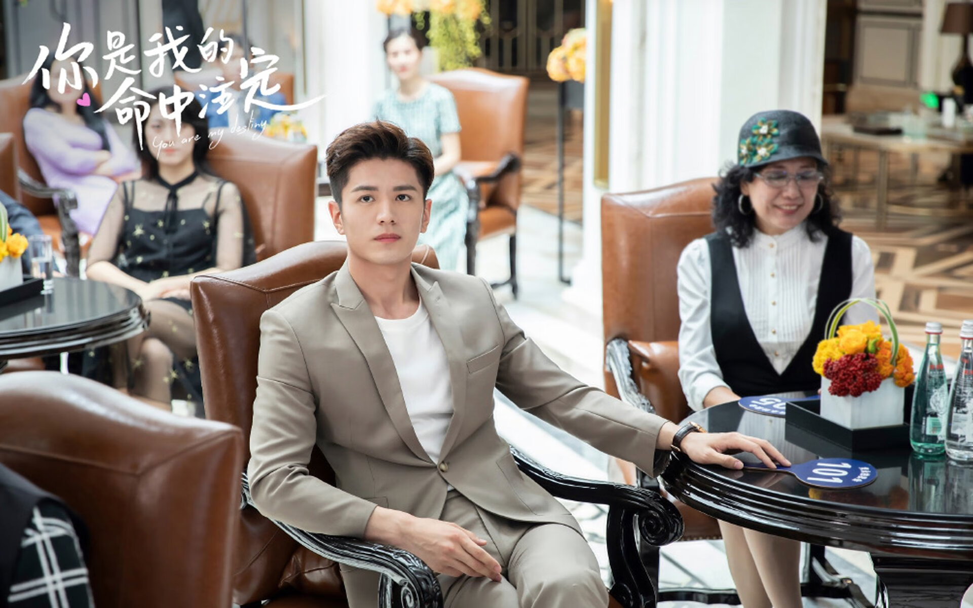 爱游戏下载-_跨界合作：体育品牌与时尚设计师联名系列_，著名体育品牌服装品牌